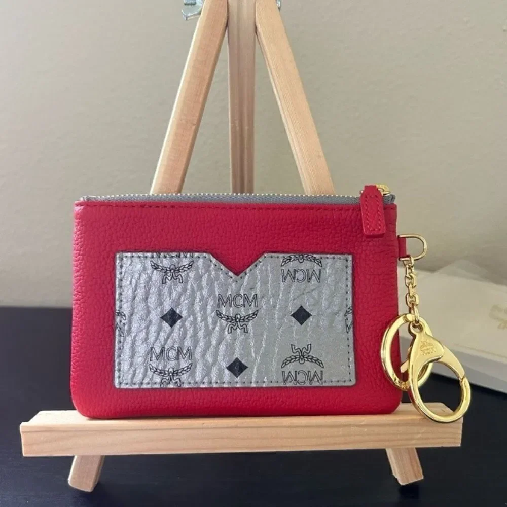 MCM new red
